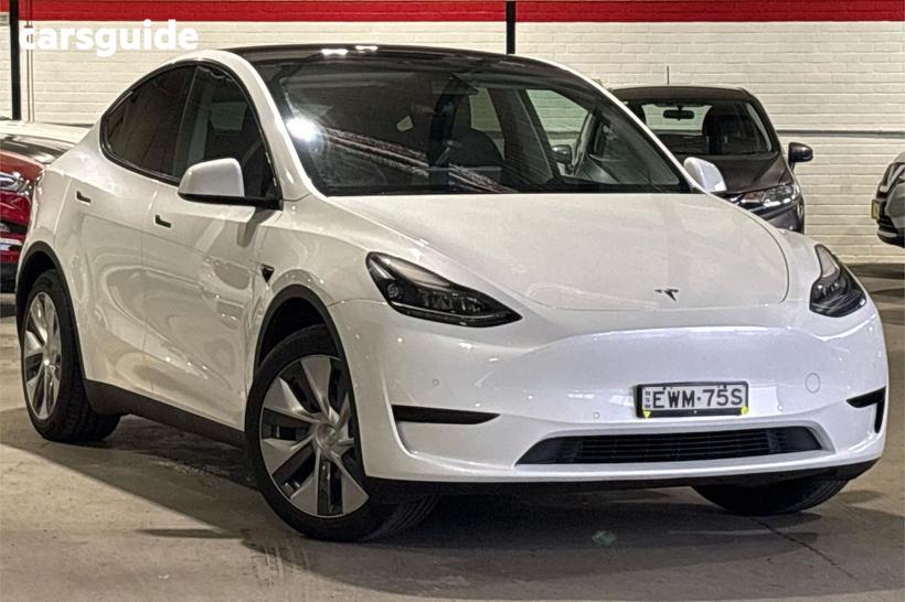White 2022 Tesla Model Y Wagon Rear-Wheel Drive