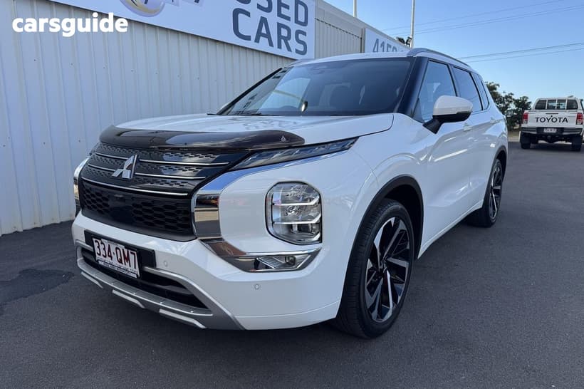 White 2024 Mitsubishi Outlander Wagon Exceed 7 Seat (Awd)