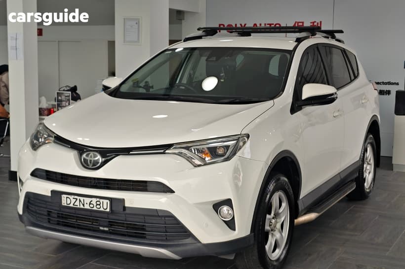 White 2018 Toyota RAV4 Wagon Gx (2Wd)