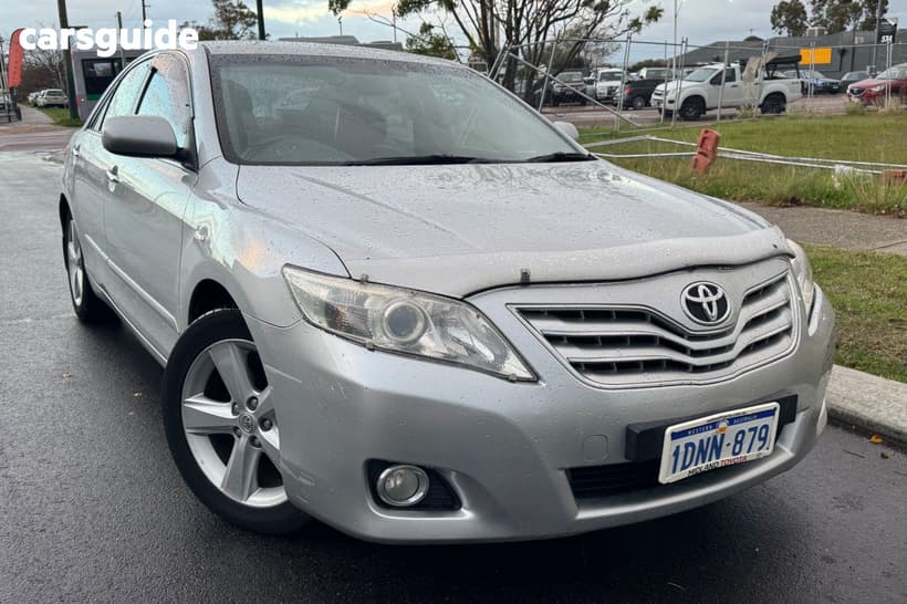 Silver 2010 Toyota Camry Sedan Grande