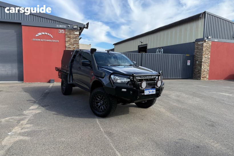 Grey 2020 Isuzu D-MAX Crew Cab Chassis Sx (4X4)