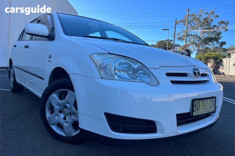 White 2006 Toyota Corolla Wagon Ascent