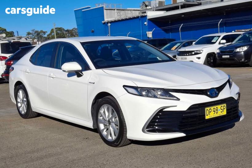White 2024 Toyota Camry Sedan Ascent Hybrid