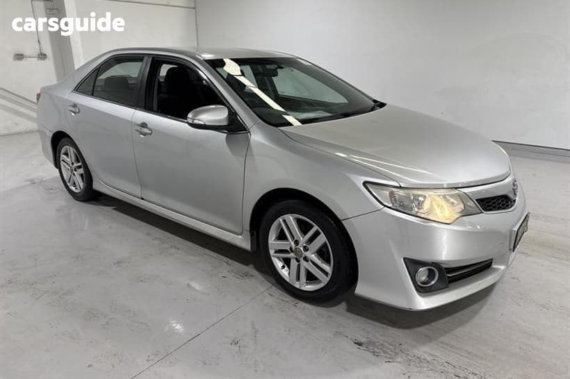 Silver 2012 Toyota Camry Sedan Atara R Se