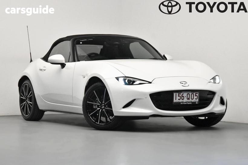 White 2024 Mazda MX-5 Convertible G20 Roadster Gt