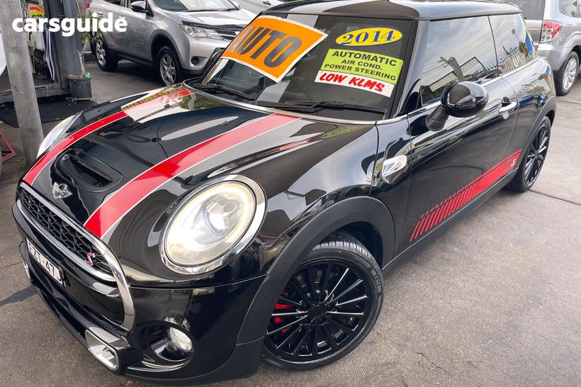 Black 2014 Mini Cooper Hatchback S