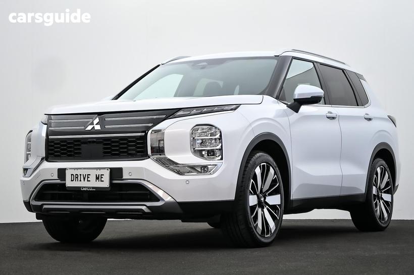 White 2025 Mitsubishi Outlander Wagon Aspire 7 Seat (2Wd)