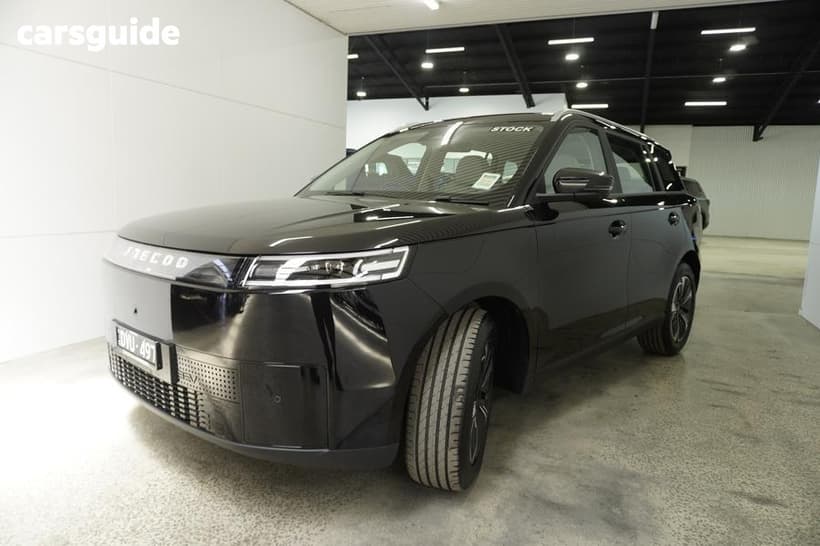 Black 2026 Jaecoo J5 Wagon Summit Ev