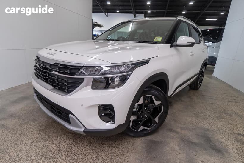 White 2025 Kia Seltos Wagon Sport+ (Fwd)