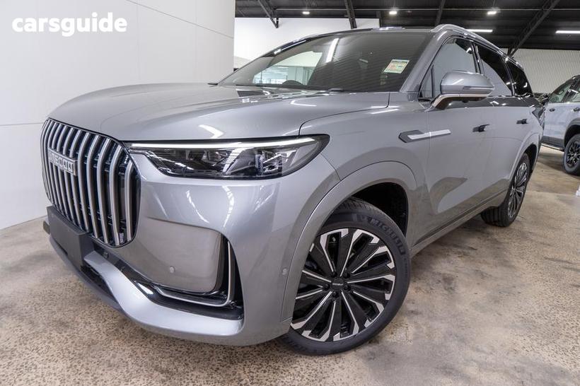 Silver 2025 Jaecoo J8 Wagon Track