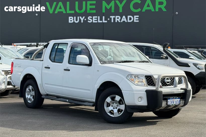 White 2014 Nissan Navara Dual Cab Pick-up Rx (4X4)