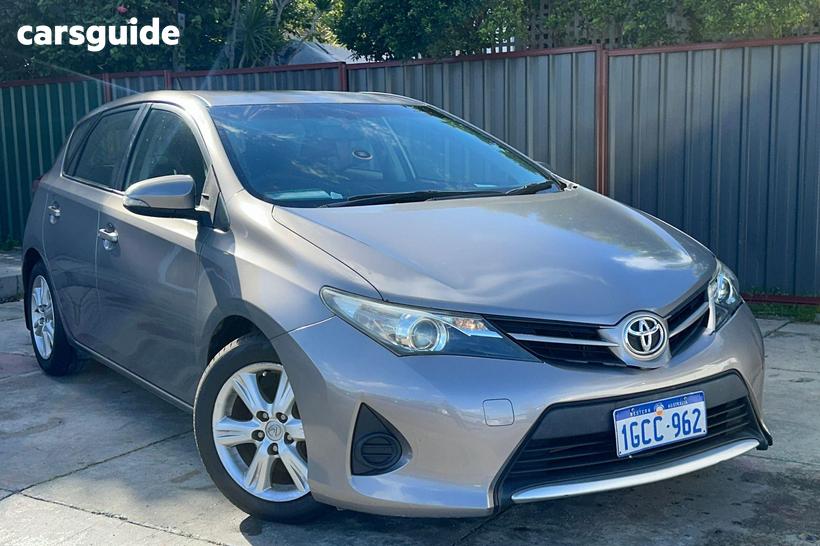Brown 2014 Toyota Corolla Hatchback Ascent