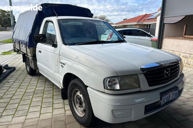 White 2005 Mazda Bravo Ute Tray DX R