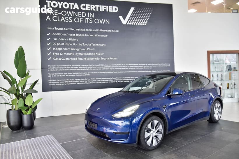 Blue 2022 Tesla Model Y Wagon Rear-Wheel Drive
