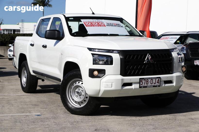 White 2025 Mitsubishi Triton Double Cab Pick Up Glx (4X4)