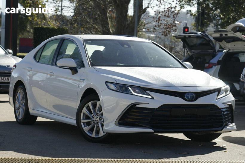 White 2022 Toyota Camry Sedan Ascent Hybrid