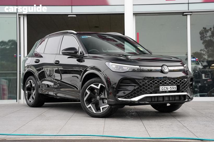 Black 2026 Volkswagen Tiguan Wagon 150Tsi R-Line