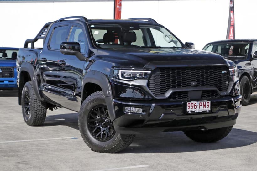 Black 2025 Foton Tunland Dual Cab Pick-up V9-S (4X4)