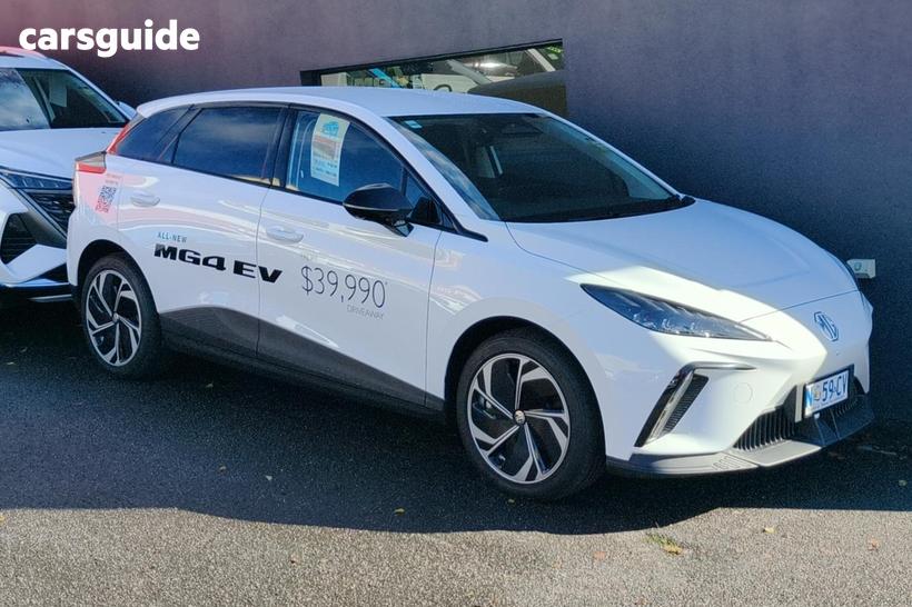 White 2026 MG MG4 Hatchback Essence 64 150Kw