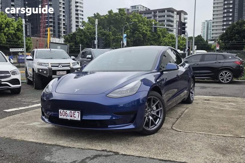Blue 2022 Tesla Model 3 Sedan Rear-Wheel Drive