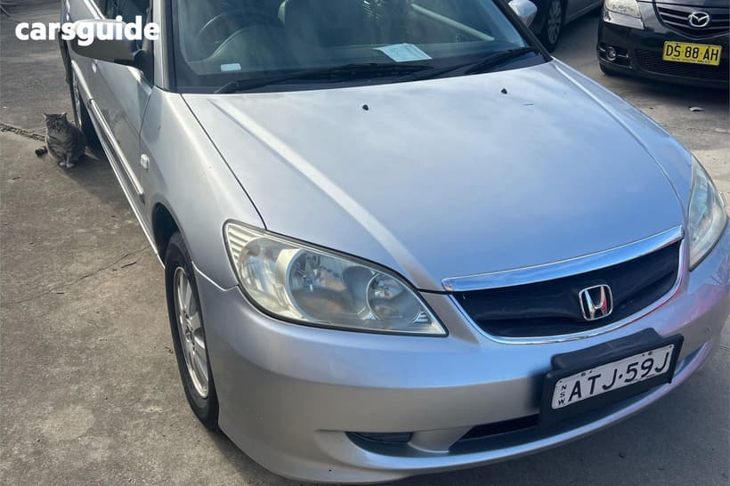 Silver 2004 Honda Civic Sedan Gli
