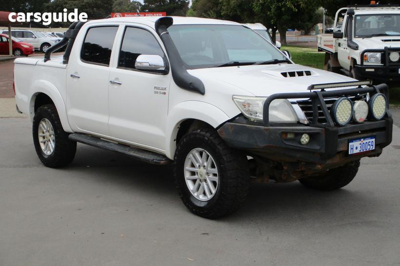 White 2014 Toyota Hilux Dual Cab Pick-up Sr5 (4X4)