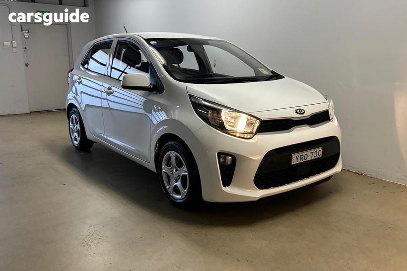 White 2018 Kia Picanto Hatchback S (Aeb)