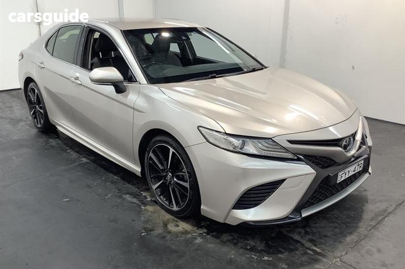 Silver 2018 Toyota Camry Sedan Sx