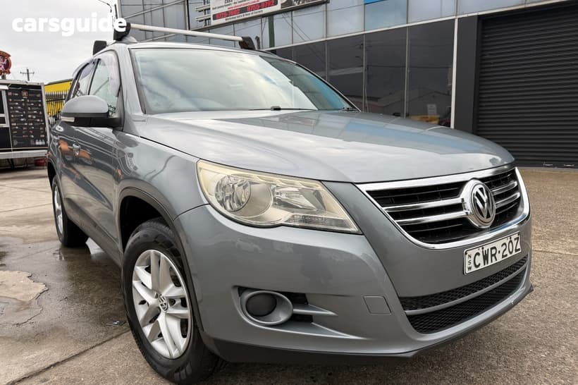Grey 2009 Volkswagen Tiguan Wagon 125 Tsi