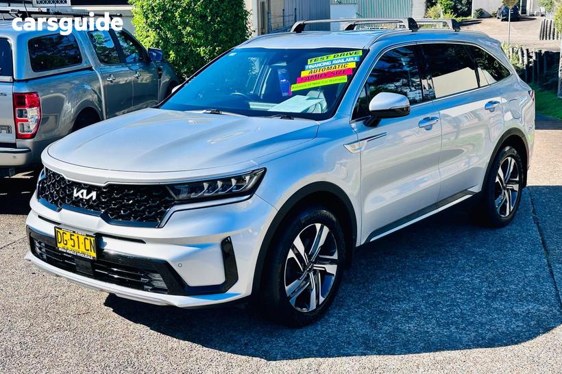Silver 2023 Kia Sorento Wagon Sport+ 7 Seat