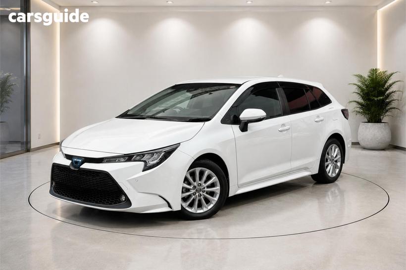 White 2021 Toyota Corolla SUV TOURING (HYBRID)
