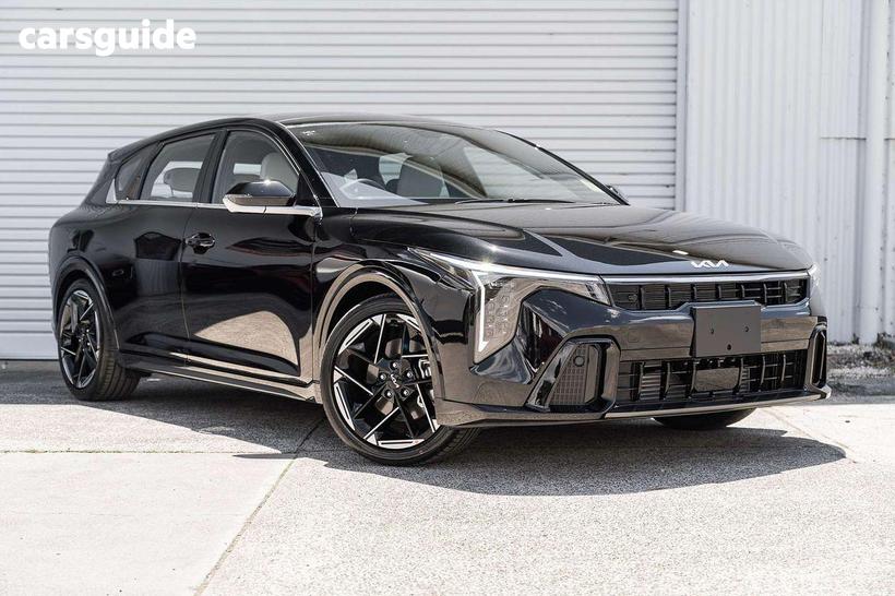 Black 2025 Kia K4 Hatchback Gt-Line