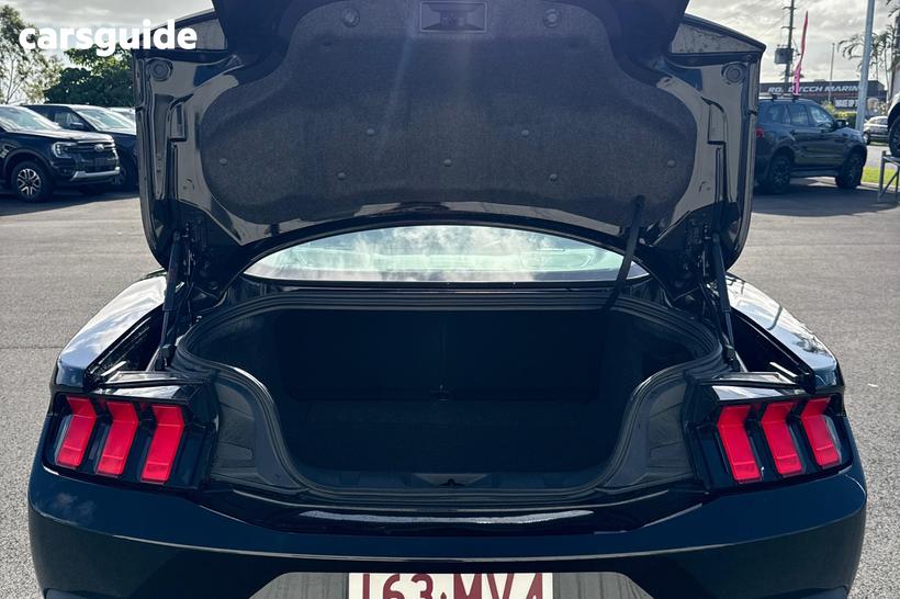 Black 2024 Ford Mustang Fastback Gt 5.0 V8