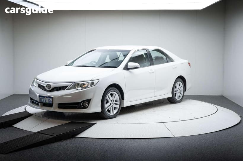 White 2012 Toyota Camry Sedan Atara S