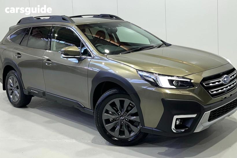 Green 2025 Subaru Outback Wagon Awd