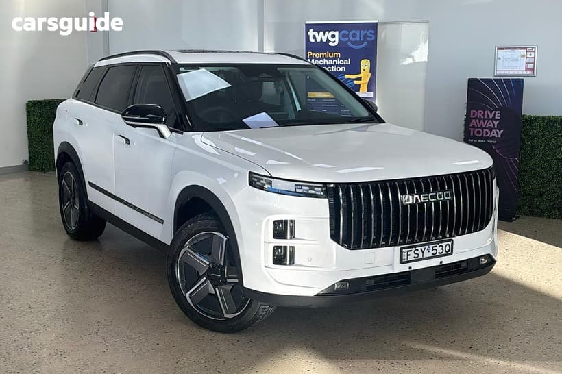 White 2025 Jaecoo J7 Wagon Shs Summit