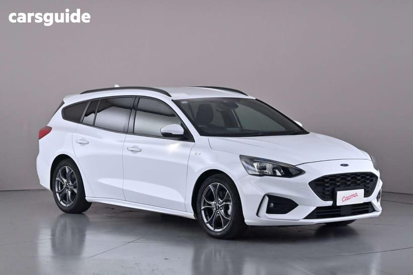White 2019 Ford Focus Wagon St-Line