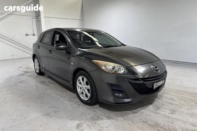 Grey 2009 Mazda 3 Hatchback Maxx Sport
