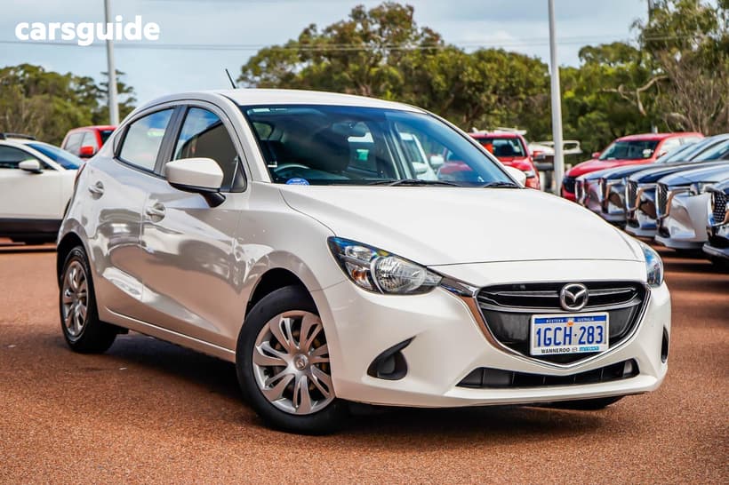 White 2016 Mazda 2 Hatchback Neo