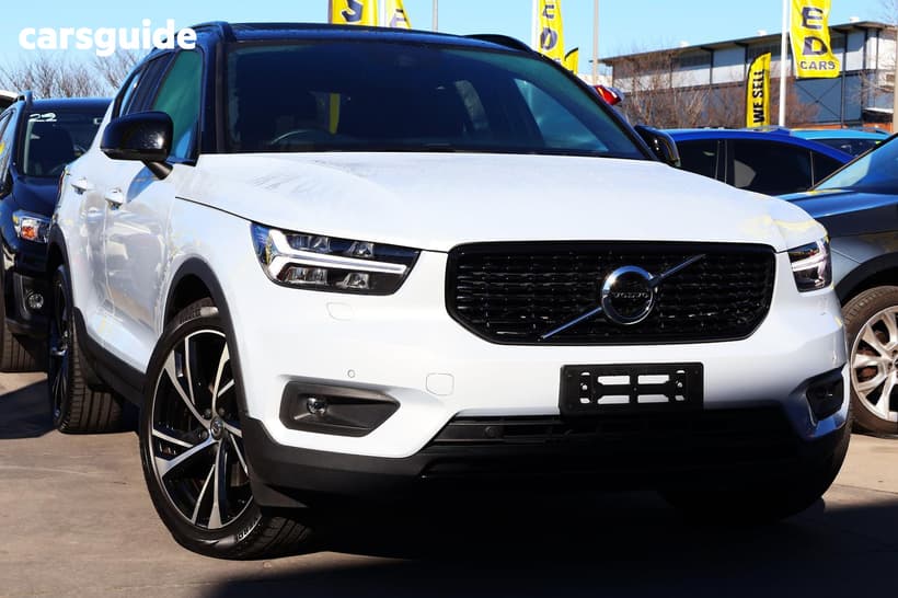 White 2021 Volvo XC40 Wagon T5 R-Design (Awd)