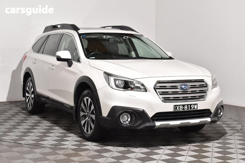 White 2016 Subaru Outback Wagon 2.5I Premium