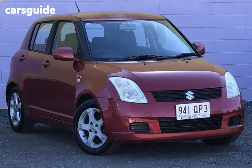 Red 2006 Suzuki Swift Hatchback