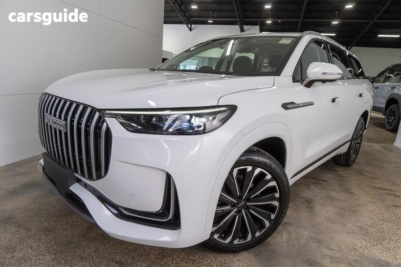 White 2025 Jaecoo J8 Wagon Track