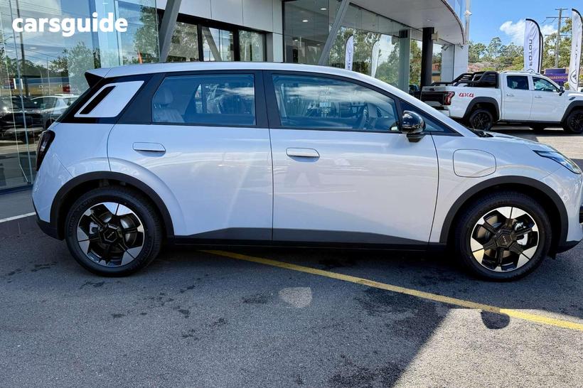 Silver 2026 Gac Aion Ut Hatchback Premium