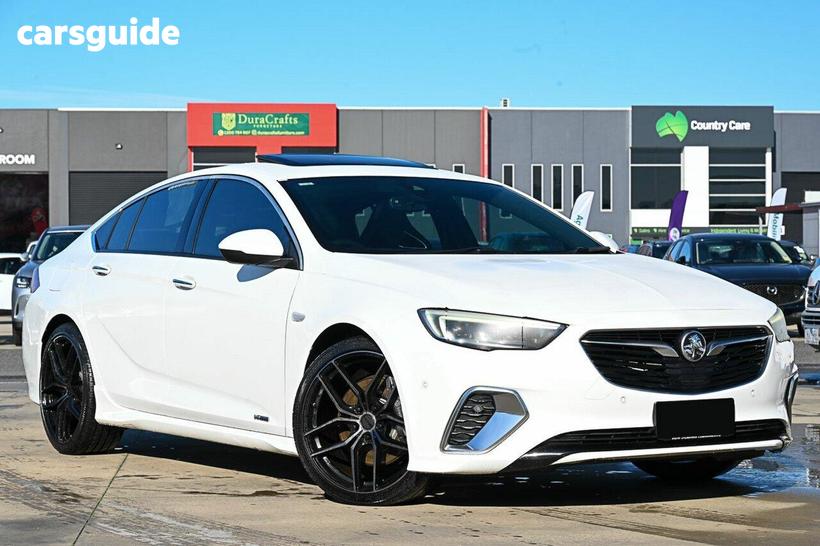 White 2018 Holden Commodore Liftback Vxr
