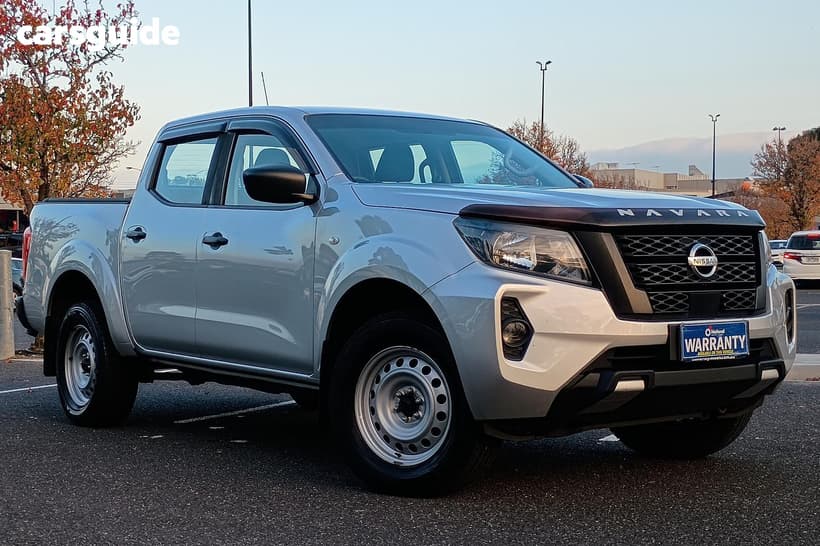 Silver 2021 Nissan Navara Dual Cab Pick-up Sl (4X2)