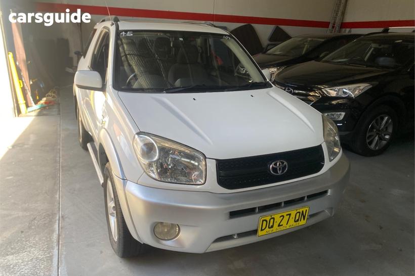 White 2004 Toyota RAV4 Wagon Cruiser (4X4)