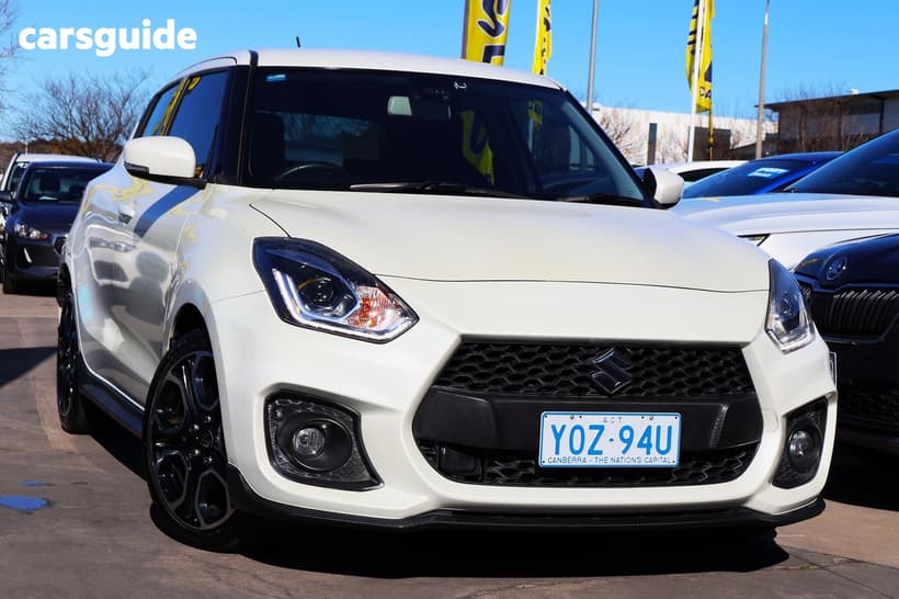 White 2018 Suzuki Swift Hatchback Sport