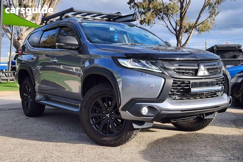 Grey 2017 Mitsubishi Pajero Sport Wagon Exceed (4X4) 7 Seat