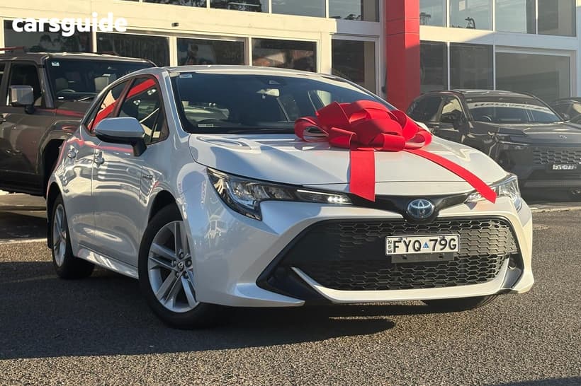 White 2022 Toyota Corolla Hatchback Ascent Sport Hybrid